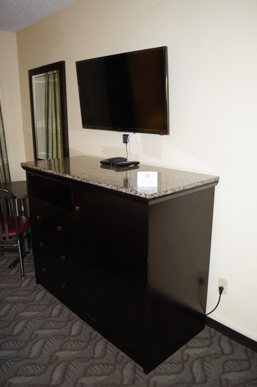 Lacombe Motor Inn Quarto foto